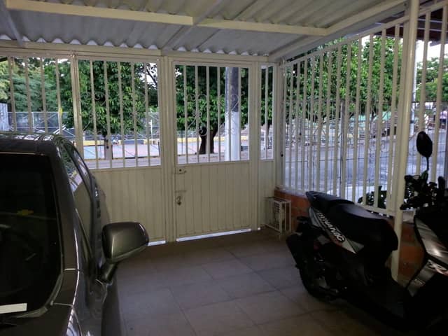 Casa en Venta en Yarima, Barrancabermeja de 2 plantas con garaje con REF 869