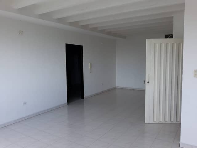 Apartamento en Venta en Colombia, Barrancabermeja con garaje con REF 870