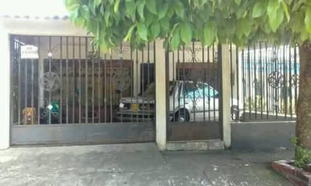 Casa en Venta de 2 plantas con garaje | REF: 875 en Santa Ana Barrancabermeja