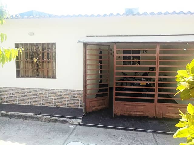 Casa en Venta en 20 de Enero, Barrancabermeja con garaje con REF 882