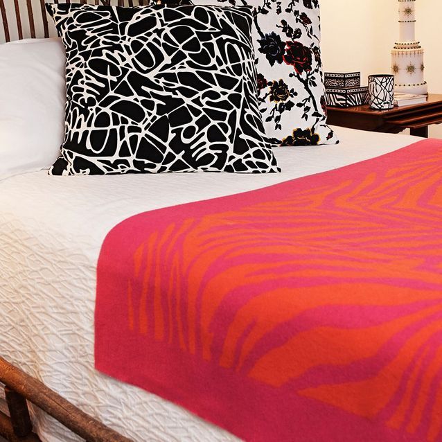 Tela escocesa naranja y roja