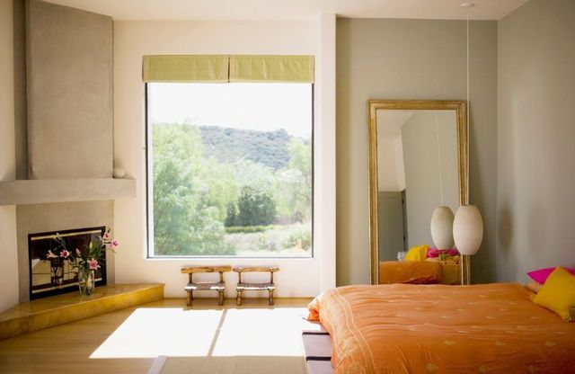 Dormir: Dónde evitar colocar un espejo si quieres dormir bien
