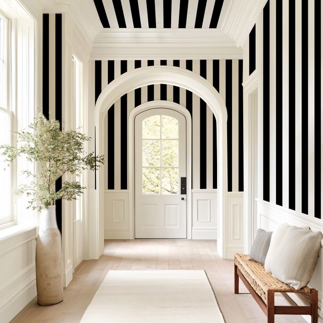 ¿Qué papel pintado puede hacer que una habitación pequeña parezca más grande?