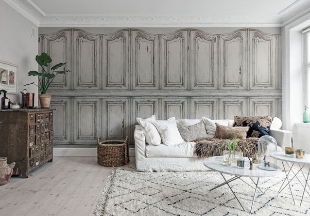 Piense en el parquet encalado combinado con la alfombra bereber para una acogedora sala de estar