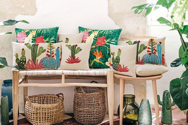 Crea una decoración de "arte y artesanía"