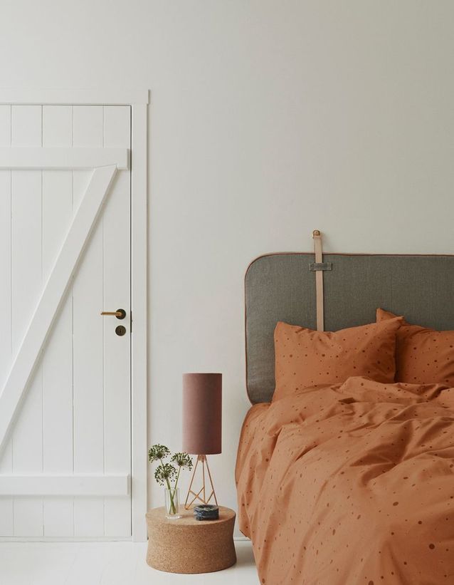 Adopta los lunares en la ropa de cama del dormitorio