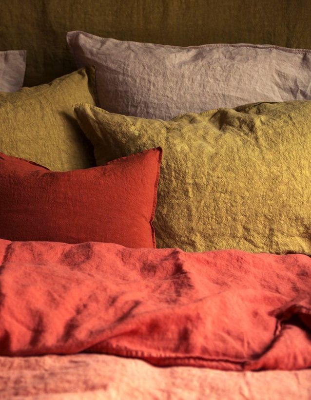 Enamórate de la ropa de cama de lino en el dormitorio
